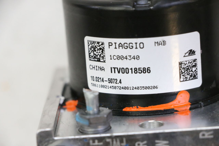 photo de POMPA ABS PIAGGIO MP3 HPE 310 (2024 - 2025) - Altra angolazione