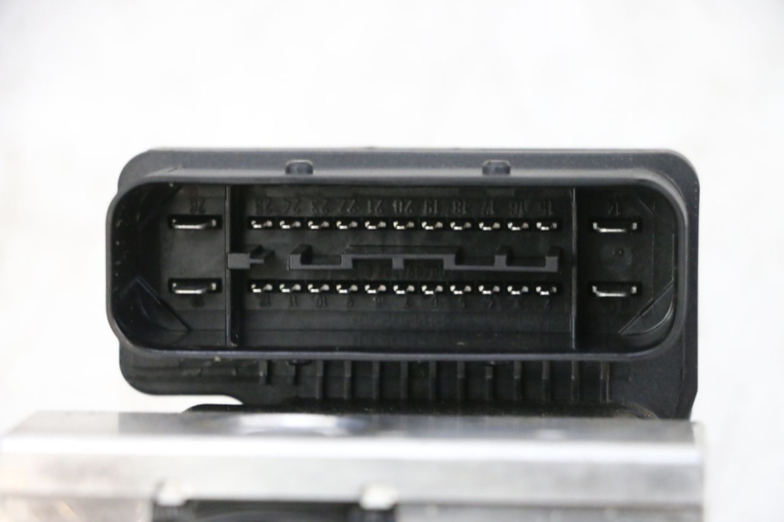 photo de POMPA ABS PIAGGIO MP3 HPE 300 (2019 - 2026) - Dettaglio del componente