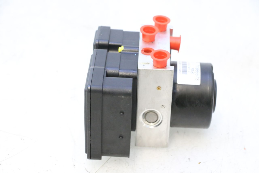 photo de POMPA ABS PIAGGIO MP3 HPE 530 (2022 - 2026) - Foto prodotto supplementare