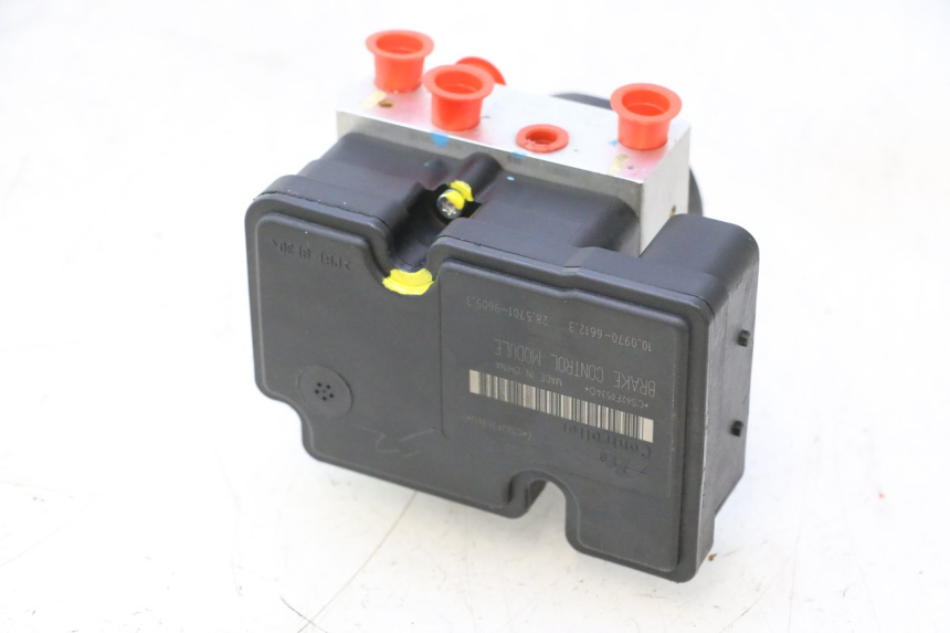photo de POMPA ABS PIAGGIO MP3 HPE 530 (2022 - 2026) - Ispezione visiva dettagliata