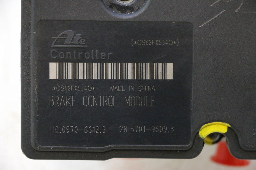 photo de POMPA ABS PIAGGIO MP3 HPE 530 (2022 - 2026) - Primo piano tecnico