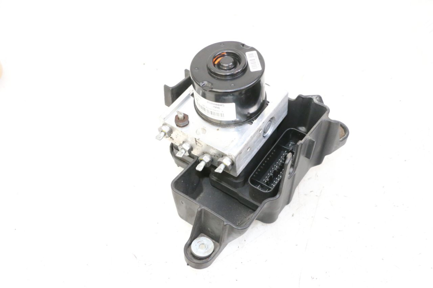 photo de POMPA ABS PIAGGIO MP3 500 (2014 - 2017) - Ispezione visiva dettagliata