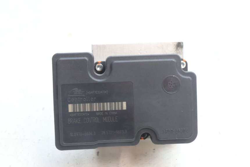 photo de POMPA ABS PIAGGIO MP3 500 (2016 - 2018) - Altra vista dell'articolo