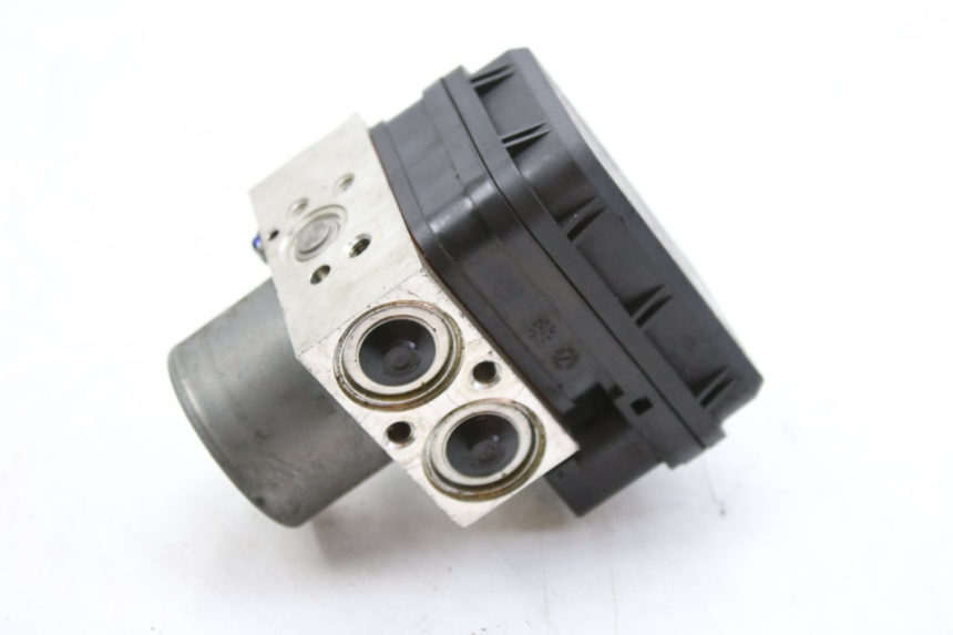 photo de POMPA ABS YAMAHA MT-07 MT07 700 (2018 - 2020) - Primo piano tecnico