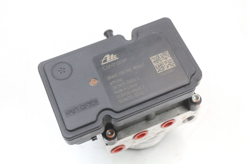 photo de POMPA ABS MOTO GUZZI NORGE 8V GT 1200 (2011 - 2016) - Dettagli dei punti di fissaggio