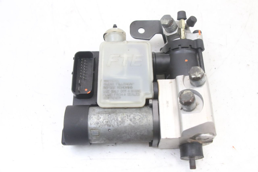 photo de POMPA ABS PEUGEOT SATELIS COMPRESSOR K15 125 (2006 - 2009) - Zoom sullo stato d'uso