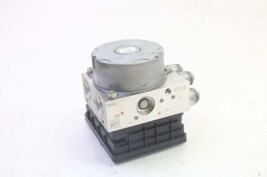 photo de POMPA ABS BMW R GS 1250 (2021 - 2024) - Primo piano tecnico