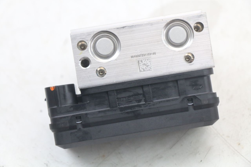 photo de POMPA ABS ROYAL ENFIELD CONTINENTAL GT 650 (2019 - 2024) - Vista d'insieme del prodotto