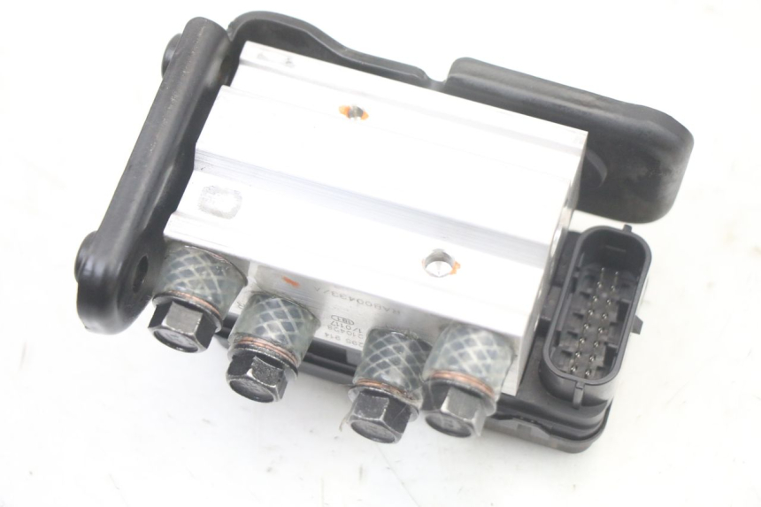 photo de POMPA ABS ROYAL ENFIELD HYMALAYAN 410 (2016 - 2023) - Dettaglio del componente