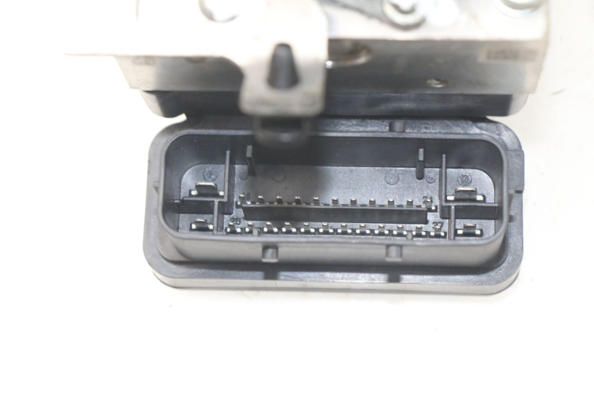 photo de POMPA ABS BMW S RR ABS S1000RR 1000 (2009 - 2011) - Ricambio usato controllato