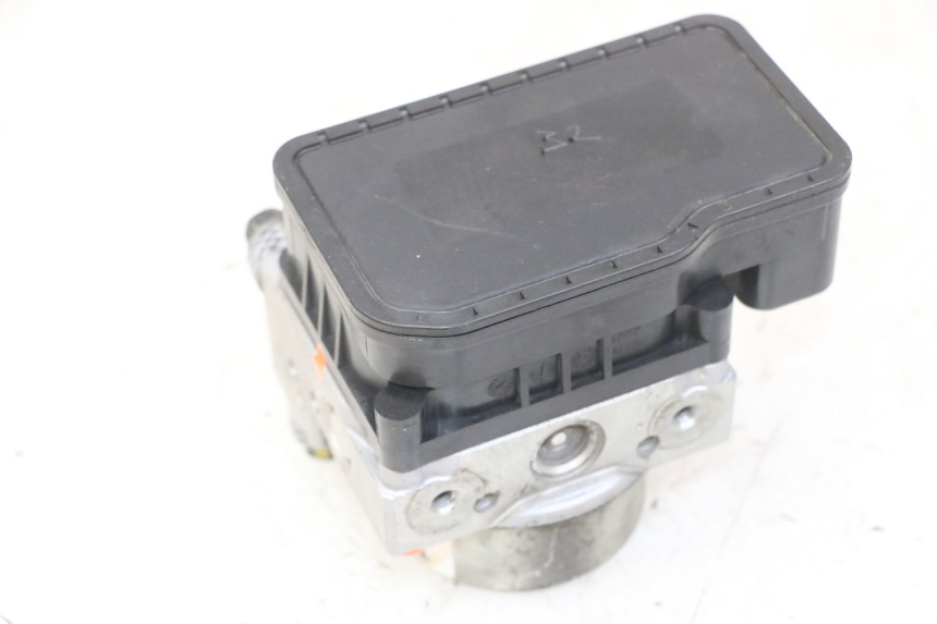 photo de POMPA ABS PEUGEOT SATELIS 125 (2013 - 2018) - Vista principale