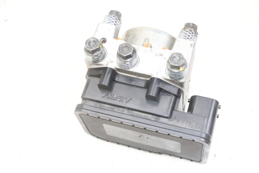 photo de POMPA ABS PEUGEOT SATELIS 125 (2013 - 2018) - Dettaglio del componente