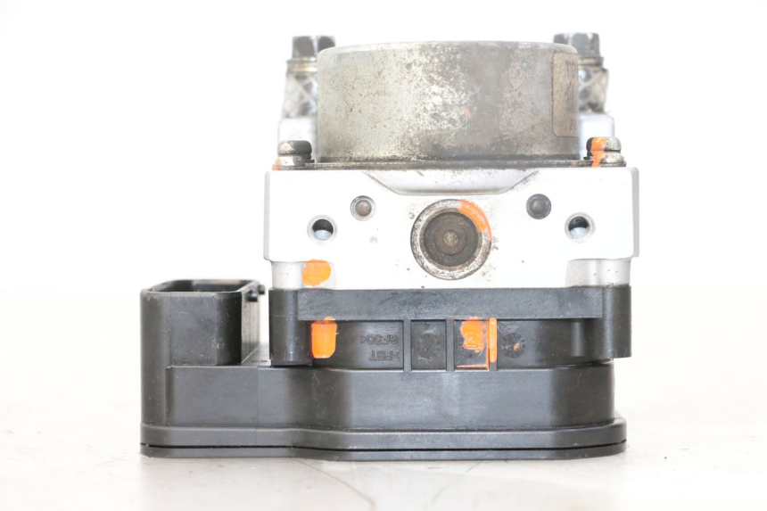 photo de POMPA ABS PEUGEOT SATELIS 125 (2013 - 2018) - Zoom sui componenti