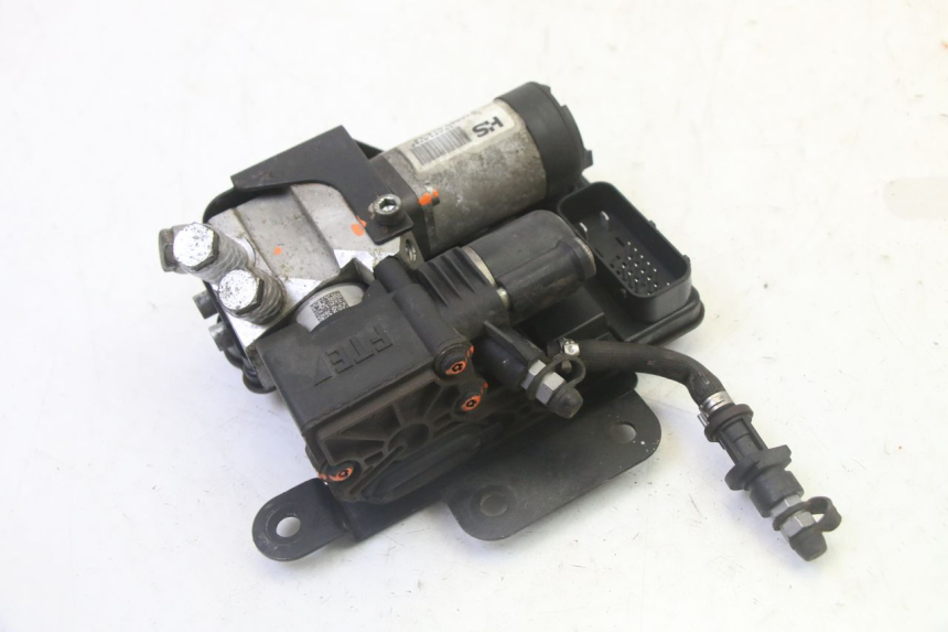 photo de POMPA ABS PEUGEOT SATELIS 125 (2006 - 2009) - Altra angolazione