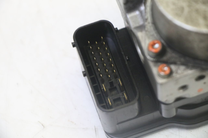 photo de POMPA ABS PEUGEOT SATELIS 125 (2013 - 2018) - Altra angolazione