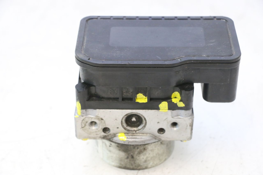 photo de POMPA ABS PEUGEOT SATELIS 125 (2013 - 2018) - Altra vista dell'articolo