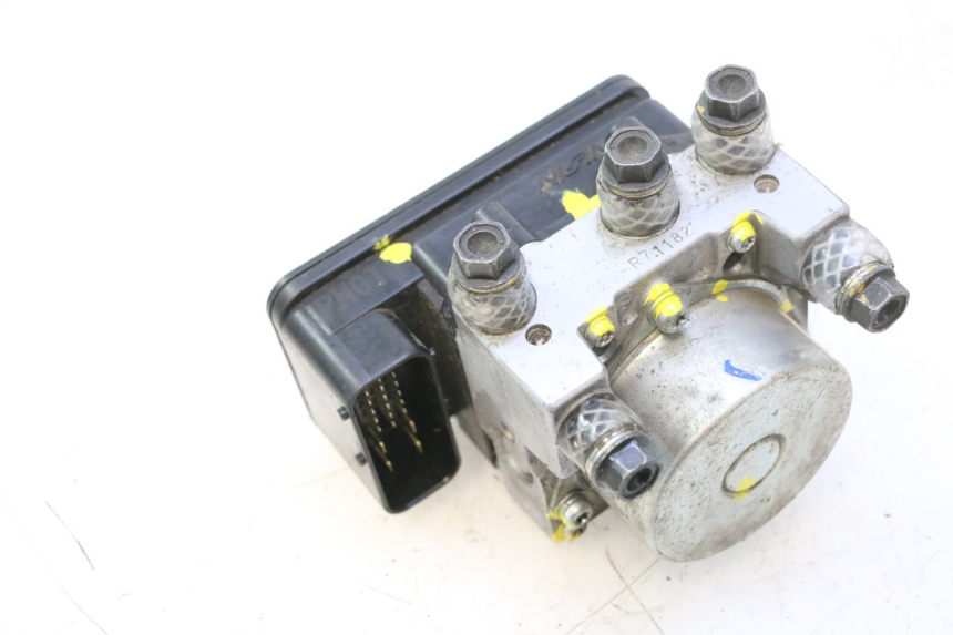 photo de POMPA ABS PEUGEOT SATELIS 125 (2013 - 2018) - Altra angolazione