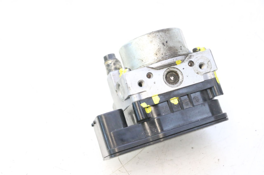 photo de POMPA ABS PEUGEOT SATELIS 125 (2013 - 2018) - Primo piano tecnico