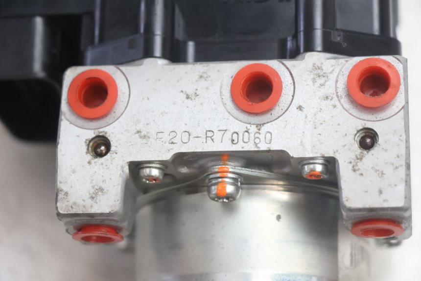 photo de POMPA ABS PEUGEOT SATELIS 125 (2013 - 2018) - Marcature e riferimenti originali