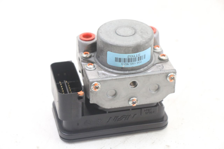 photo de POMPA ABS SUZUKI BURGMAN 125 (2018 - 2021) - Altra angolazione