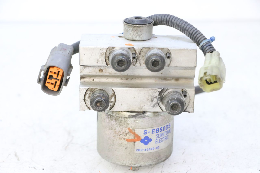 photo de POMPA ABS YAMAHA TDM ABS 900 (2002 - 2014) - Caratteristiche distintive