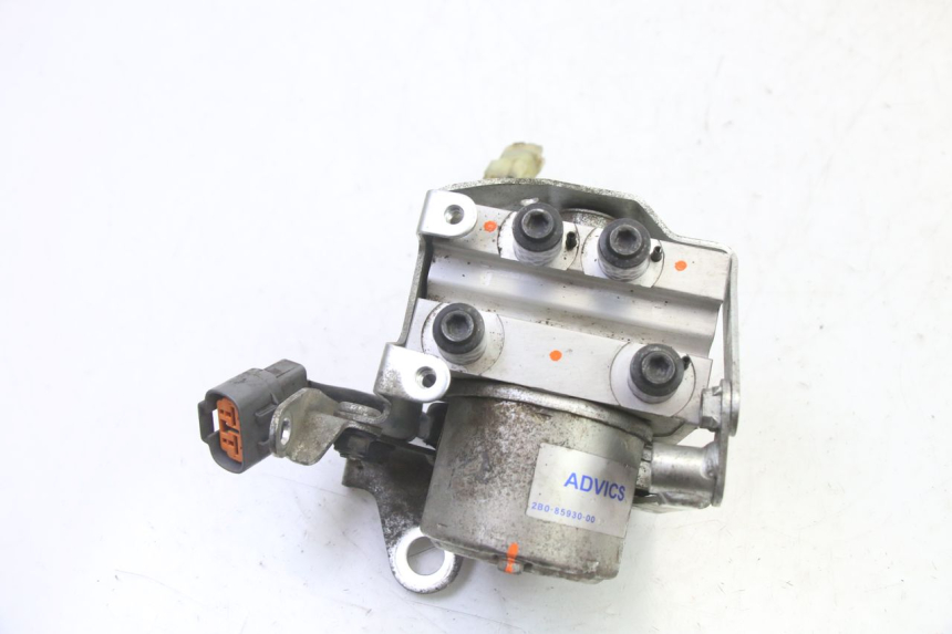 photo de POMPA ABS YAMAHA TDM ABS 900 (2002 - 2014) - Dettaglio del componente