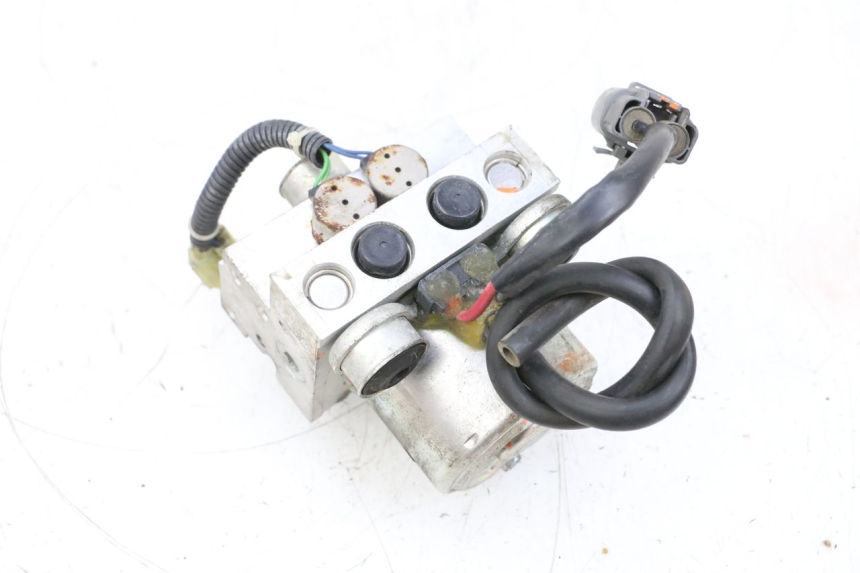 photo de POMPA ABS YAMAHA TDM ABS 900 (2002 - 2014) - Altra vista dell'articolo