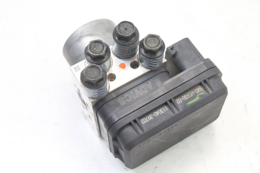 photo de POMPA ABS YAMAHA TRACER 7 700 (2020 - 2024) - Altra angolazione