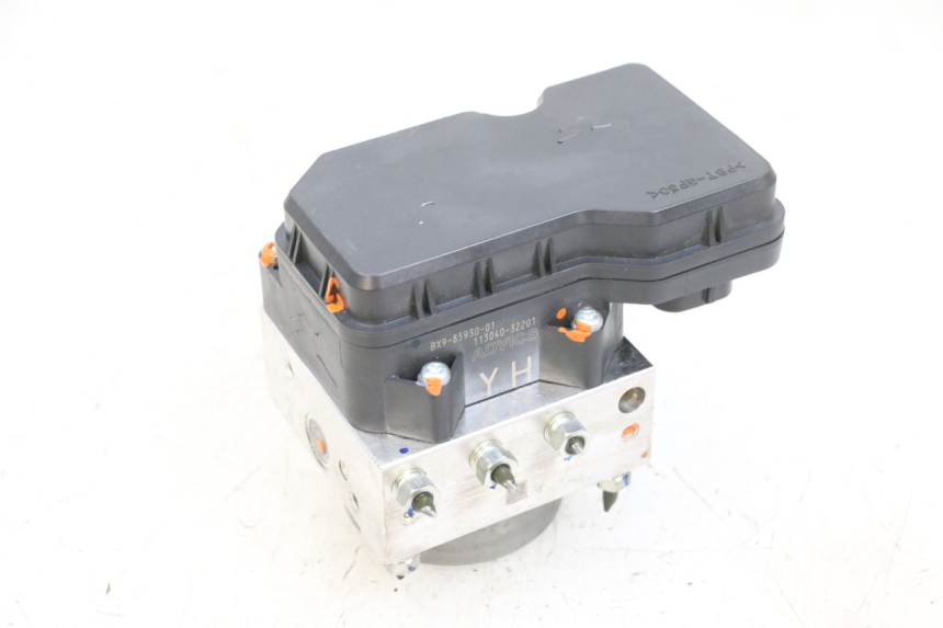 photo de POMPA ABS YAMAHA TRICITY 300 (2020 - 2024) - Vista principale