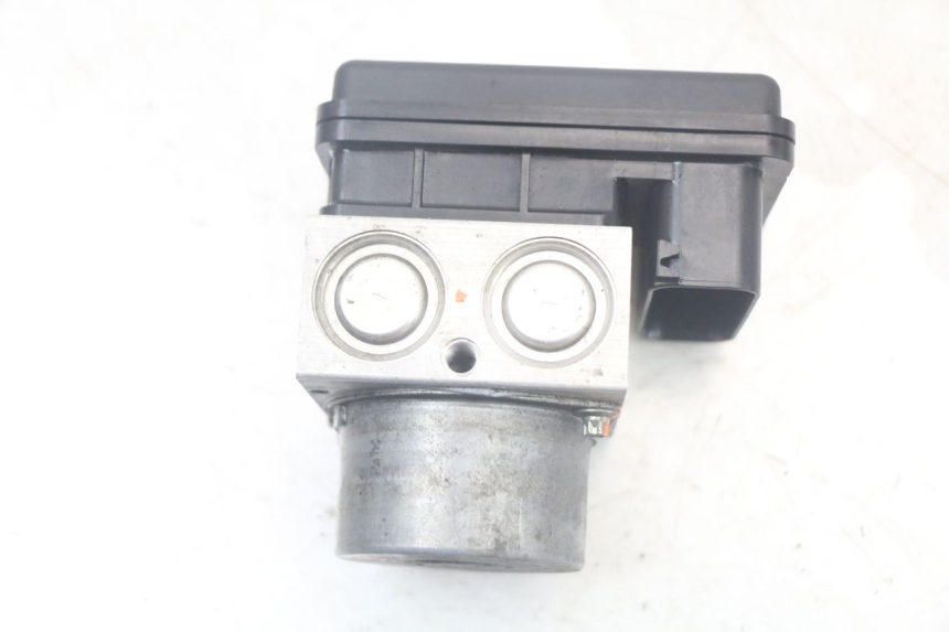 photo de POMPA ABS KAWASAKI VERSYS ABS 650 (2015 - 2018) - Altra angolazione