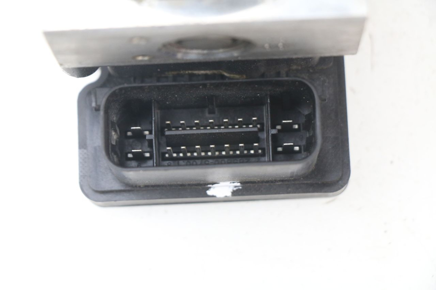 photo de POMPA ABS PIAGGIO VESPA GTS SUPER IE 125 (2009 - 2016) - Vista d'insieme del prodotto