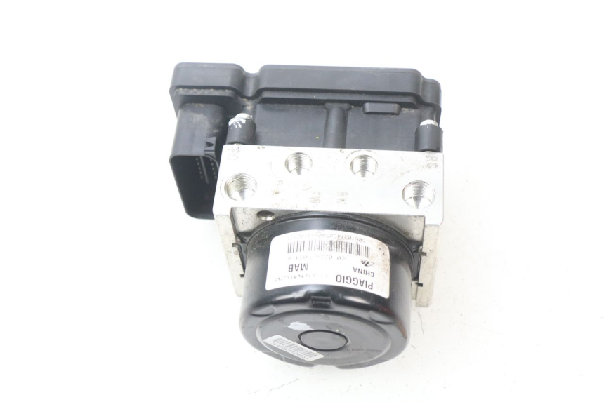 photo de POMPA ABS PIAGGIO VESPA GTS SUPER IE 125 (2009 - 2016) - Marcature e riferimenti originali