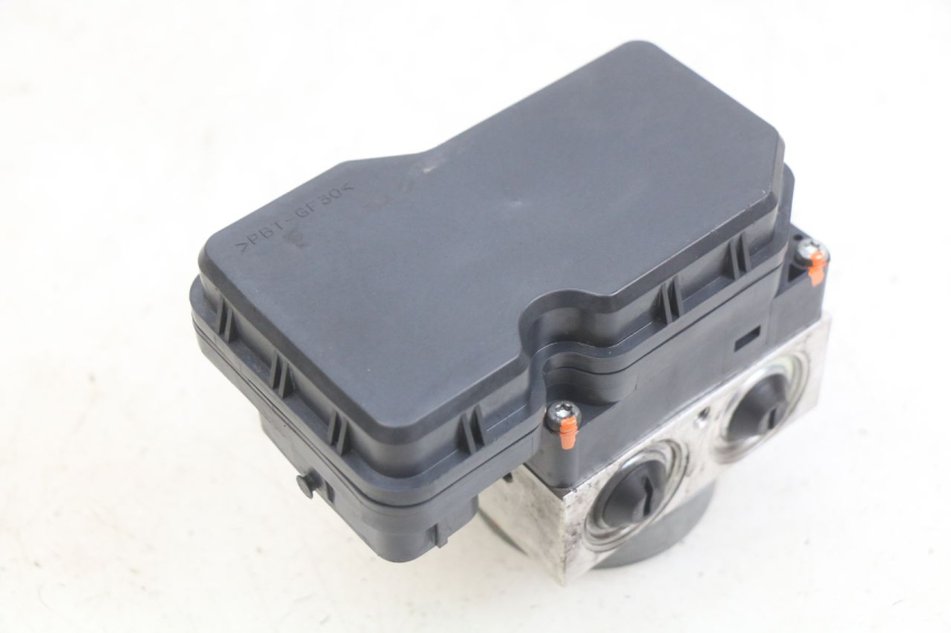 photo de POMPA ABS YAMAHA X-MAX XMAX 125 (2010 - 2013) - Dettaglio del componente