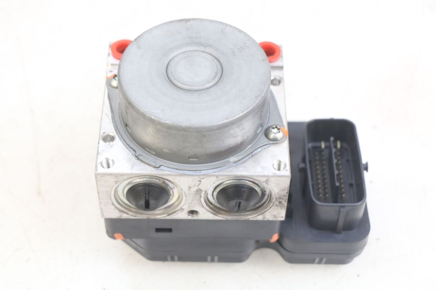 photo de POMPA ABS YAMAHA X-MAX XMAX 125 (2010 - 2013) - Altra vista dell'articolo