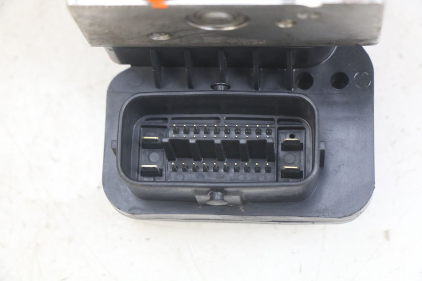 photo de POMPA ABS YAMAHA X-MAX XMAX 125 (2010 - 2013) - Ricambio usato controllato