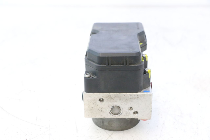 photo de POMPA ABS YAMAHA X-MAX XMAX 125 (2010 - 2013) - Marcature e riferimenti originali