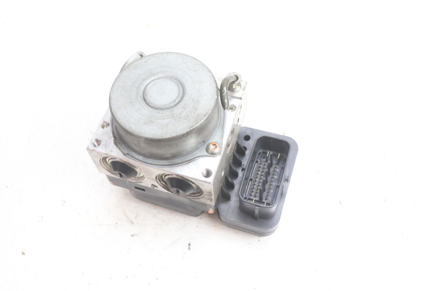 photo de POMPA ABS YAMAHA X-MAX XMAX 125 (2010 - 2013) - Altra angolazione