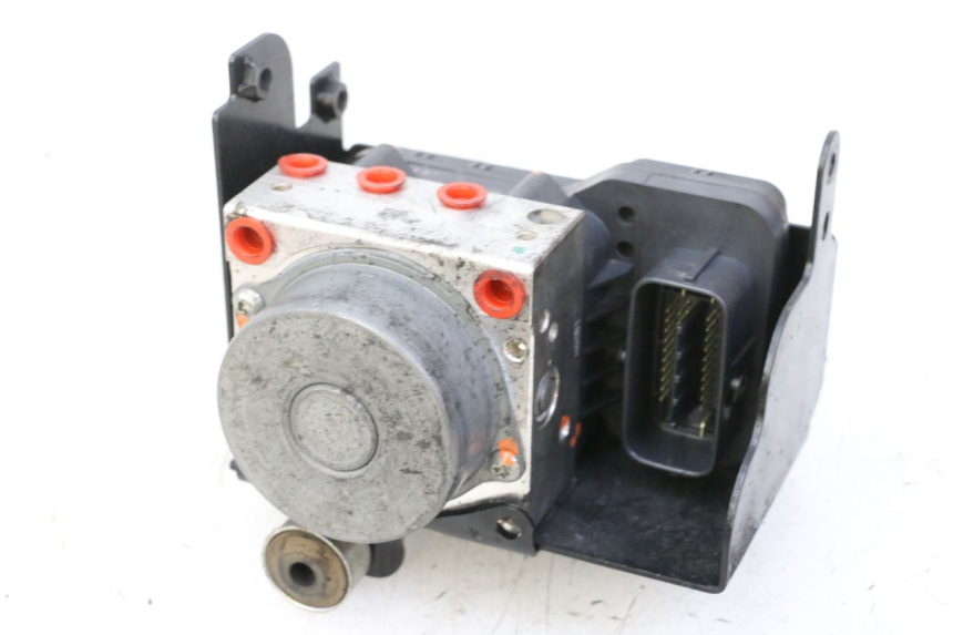 photo de POMPA ABS YAMAHA XJ6 ABS 600 (2008 - 2016) - Zoom sullo stato d'uso