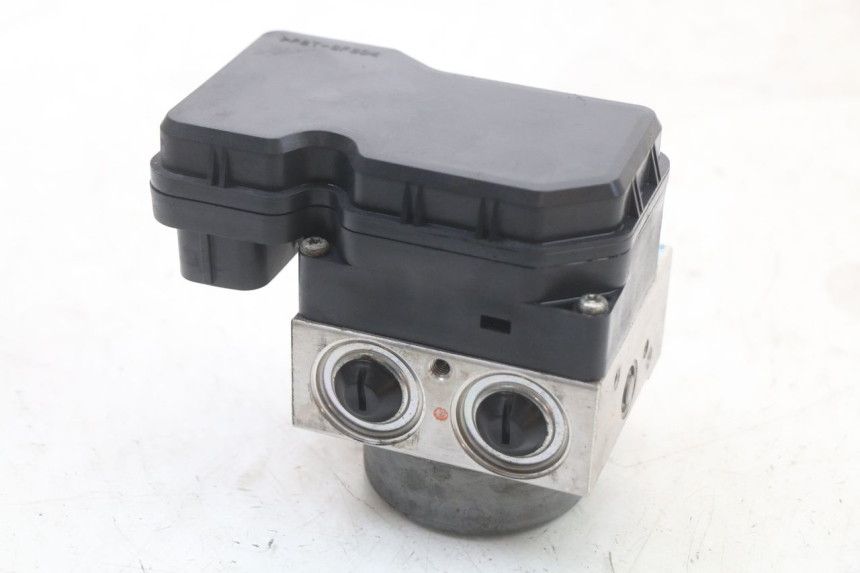 photo de POMPA ABS YAMAHA XJ6 ABS 600 (2008 - 2016) - Stato della superficie e materiale