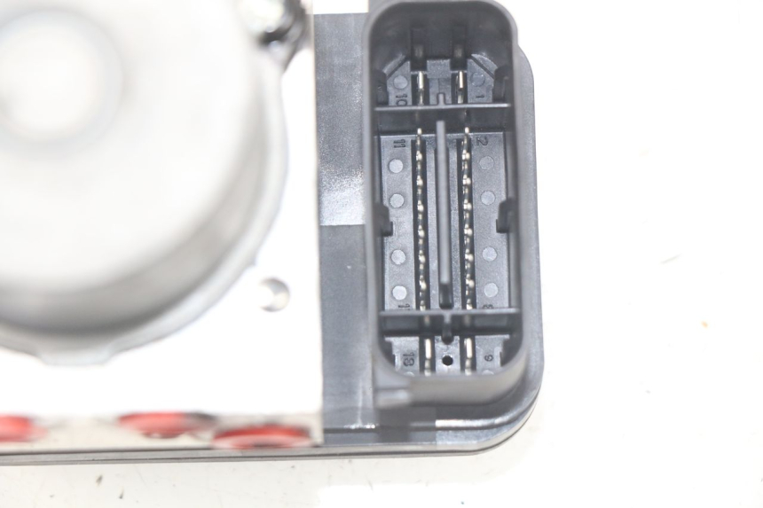 photo de POMPA ABS YAMAHA YP T-MAX TMAX 530 (2017 - 2020) - Altra vista dell'articolo