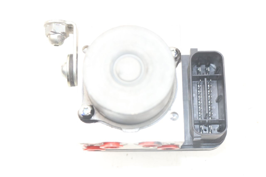 photo de POMPA ABS YAMAHA YP T-MAX TMAX 530 (2017 - 2020) - Zoom sullo stato d'uso