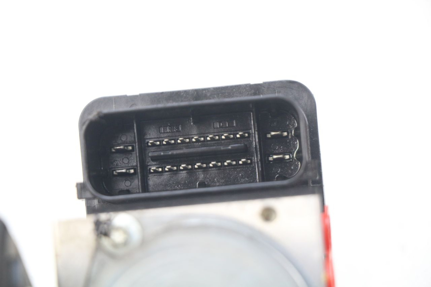 photo de POMPA ABS KAWASAKI Z 650 (2016 - 2019) - Primo piano tecnico