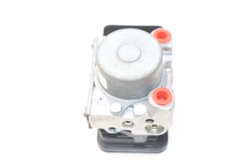 photo de POMPA ABS KAWASAKI Z Z900 900 (2017 - 2019) - Ricambio usato controllato