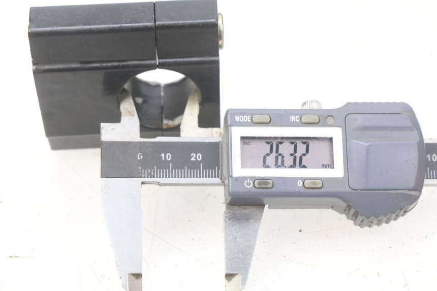 photo de PIASTRA MANUBRIO ORION AGB37 CRF1 DIRT BIKE 125 (2013 - 2021) - Dettaglio del componente