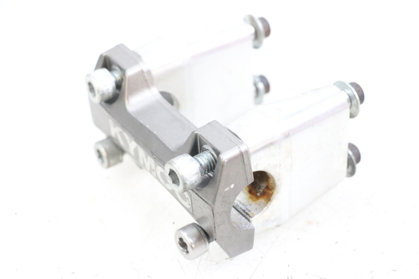 photo de Piastra manubrio KYMCO AGILITY RS 4T 50 (2009 - 2013) - Altra angolazione