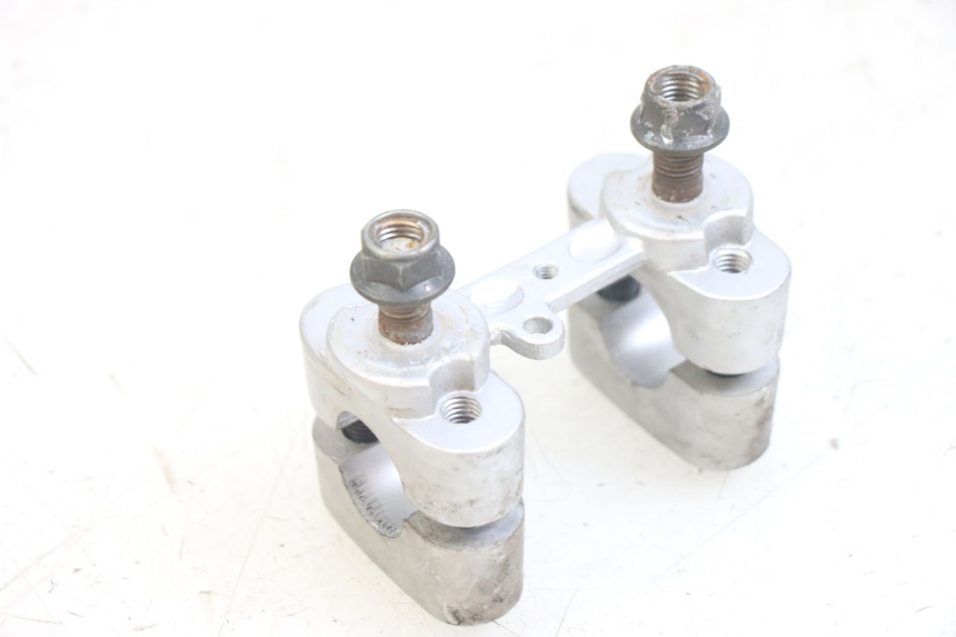 photo de PONTE MANUBRIO YAMAHA BW'S BWS 125 (2010 - 2013) - Dettaglio del componente