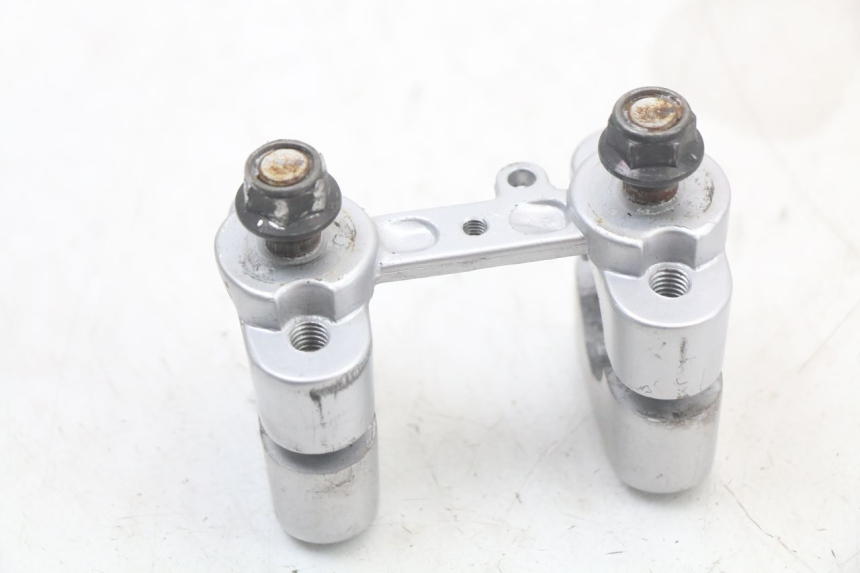 photo de PONTE MANUBRIO YAMAHA BW'S BWS 125 (2010 - 2013) - Dettagli dei punti di fissaggio