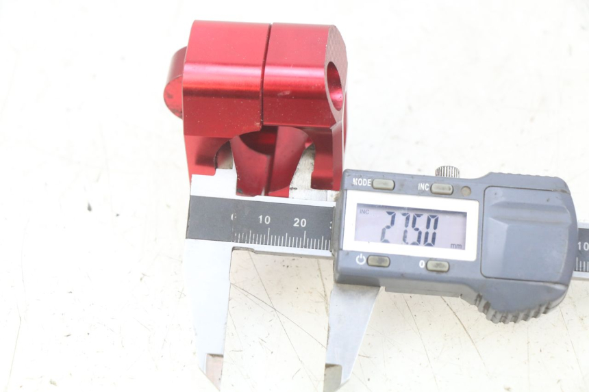 photo de CAVALLOTTO MANUBRIO HONDA CR 125 (1995 - 1997) - Dettaglio del componente