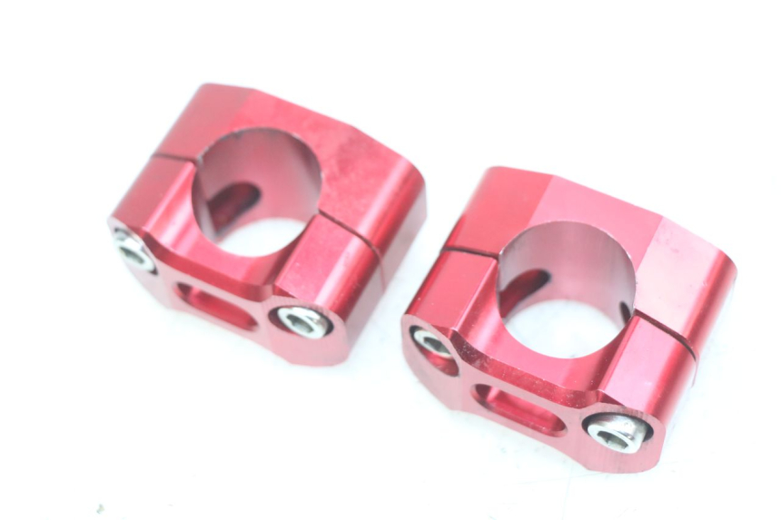 photo de CAVALLOTTO MANUBRIO HONDA CR 125 (1995 - 1997) - Primo piano tecnico