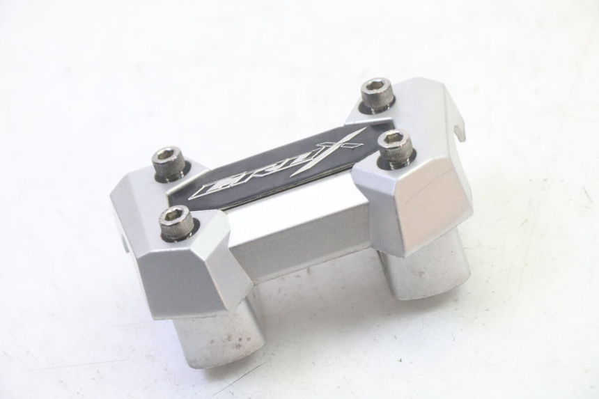 photo de PONTE MANUBRIO SYM CROX 4T 50 (2016 - 2023) - Zoom sullo stato d'uso